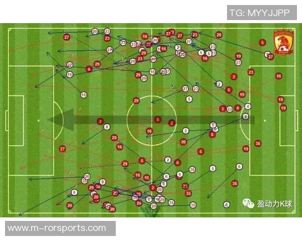 运动数据南京篮球队与深圳篮球队赛后复盘分析比赛经验与战术调整探讨